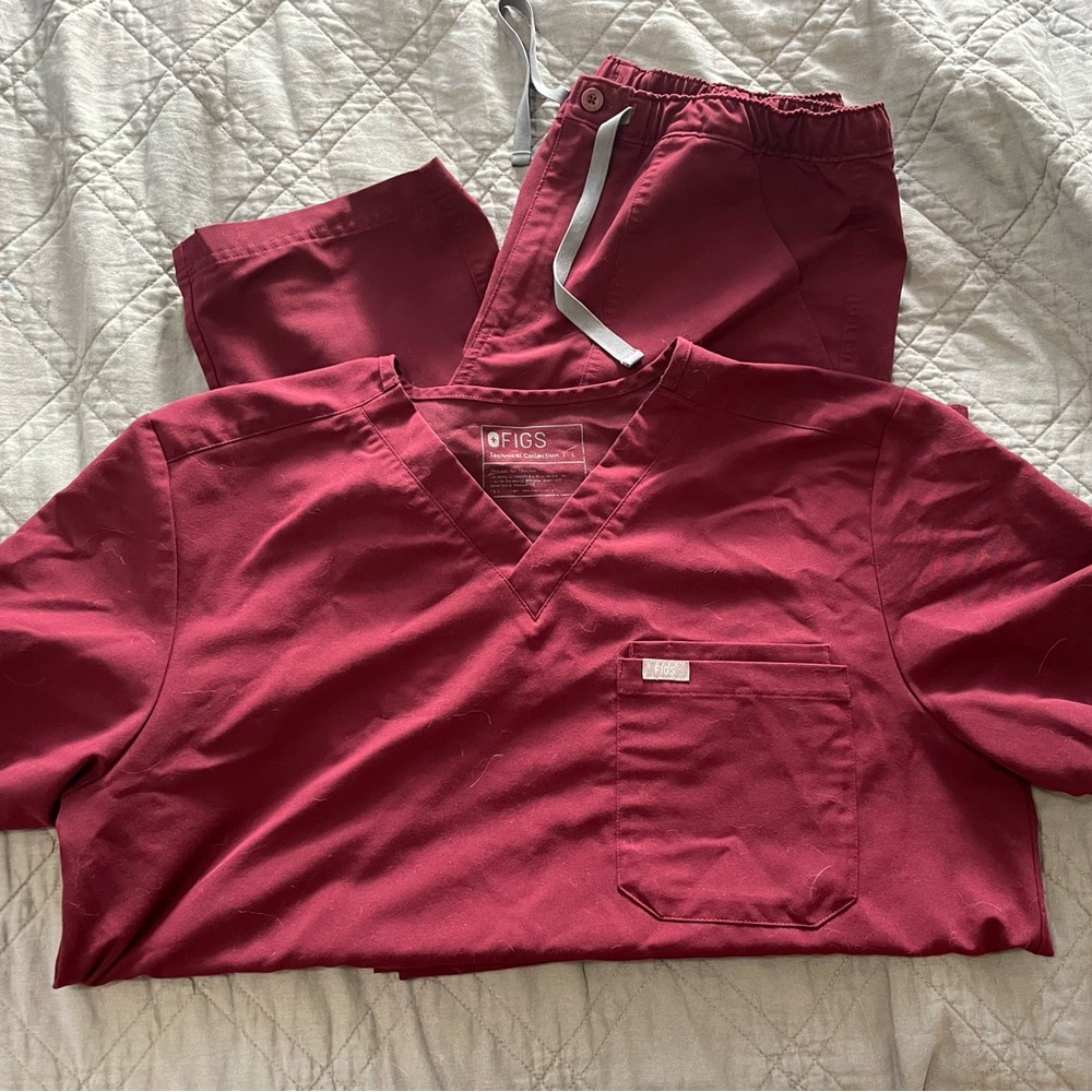 Men’s Large Maroon Figs Scrubs set